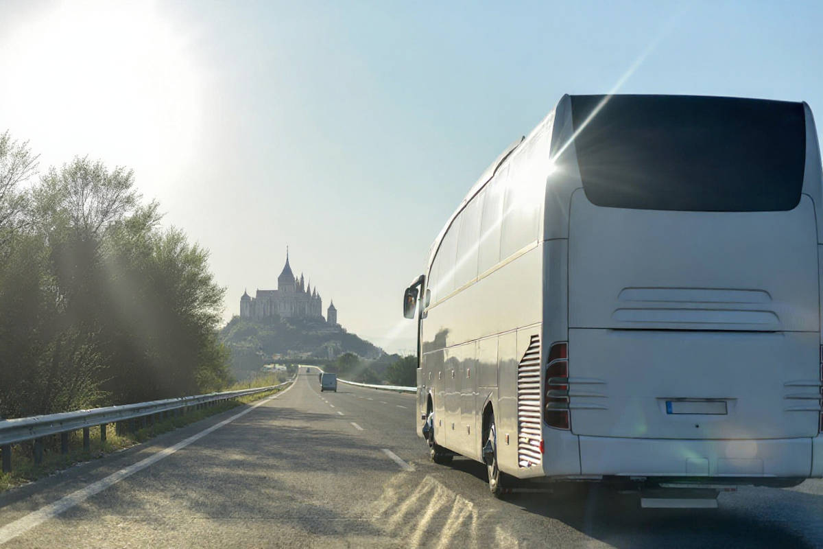 Voyages excursions location autocar Hauts-de-Seine